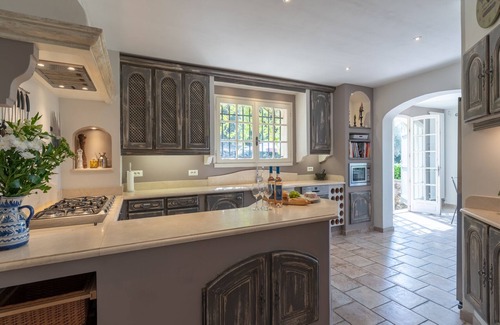 Opio Villa | Last-Minute Savings on Villa near Valbonne with Pool & Spa
