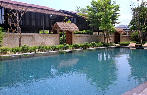 Hin Lek Fai Villa | Cozy Teak Wood Villa with Ocean View and Private Pool