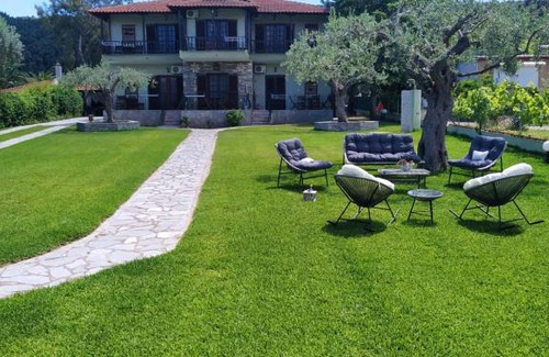 Vourvourou Apartment | Explore Gorgona Villas: Perfect for Family Getaways