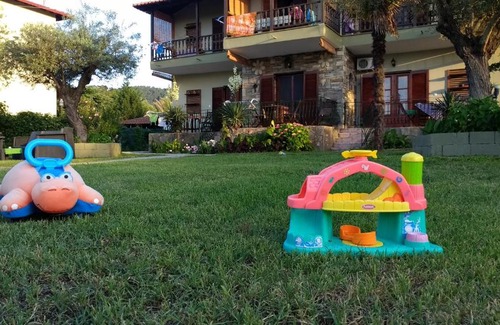 Vourvourou Apartment | Explore Gorgona Villas: Perfect for Family Getaways