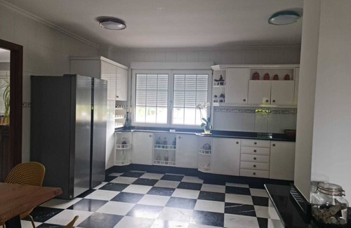 Vilanova Cottage | Discover Family-Friendly Comfort at GORIS HOUSE