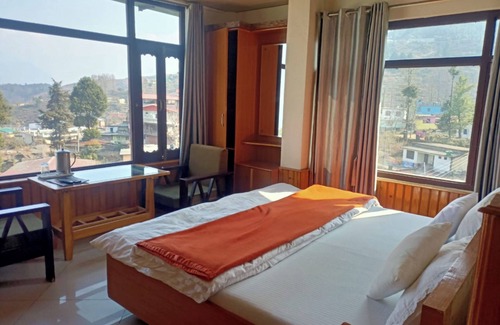 Munsyari Hotel | Discover Goroomgo Bala Paradise Munsyari: Family-Friendly Stay