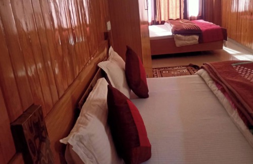 Munsyari Hotel | Discover Goroomgo Bala Paradise Munsyari: Family-Friendly Stay