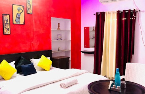 Mandore Hotel | Discover Goroomgo Devmahal Jodhpur with Family-Friendly Amenities