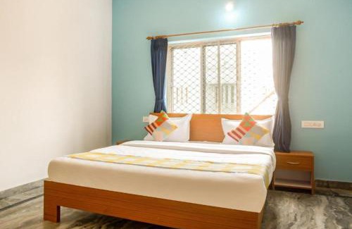 Bhubaneshwar Hotel | Premier Stay at Goroomgo Elite near Shri Shiridi Sai Mandir