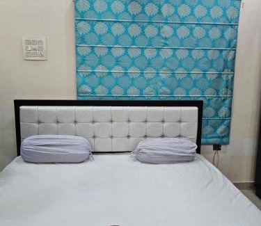 Varanasi Hotel | Goroomgo Gautam Garden Varanasi: Prime Location & Family-Friendly