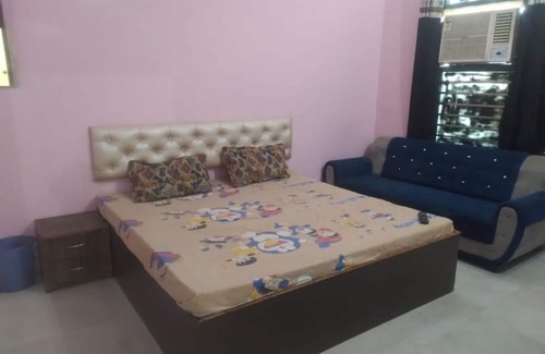 Hansi Hotel | Goroomgo Hansi Haryana
