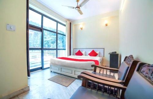 Lohaghat Hotel | Guest Rated: Goroomgo Hotel Ganpati with Ocean Views