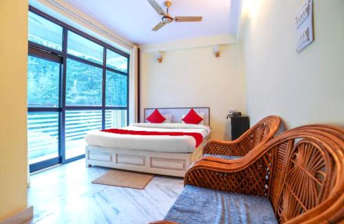 Lohaghat Hotel | Guest Rated: Goroomgo Hotel Ganpati with Ocean Views