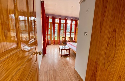 Munsyari Hotel | Budget-Friendly Goroomgo Mansarovar Inn with Breakfast