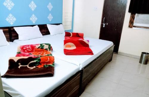 Varanasi Hotel | Top-Rated GRG Shivay Guest House with Family-Friendly Amenities