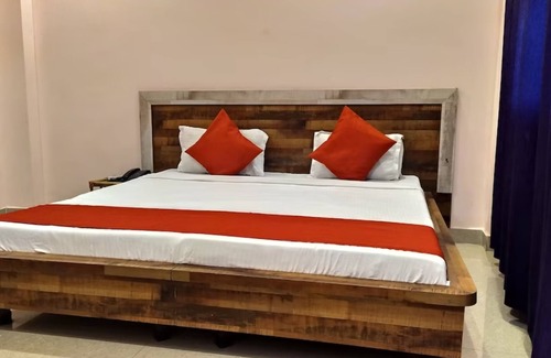 Tapovan Hotel | Affordable Family-Friendly Stay at Goroomgo Aradhya Residency