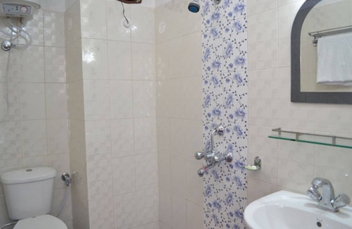 Munsyari Hotel | Goroomgo Vijay Mount View Resort Munsyari