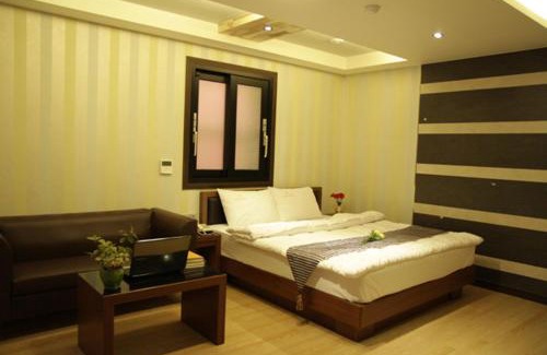 Andong Hotel | Family-Friendly Goryeo Hotel with Hot Tub & Great Reviews