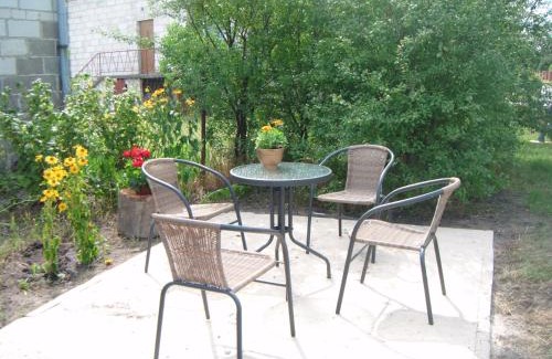 Koden House | Discover Gosciniec: Child-Friendly Stay with Kitchen Access