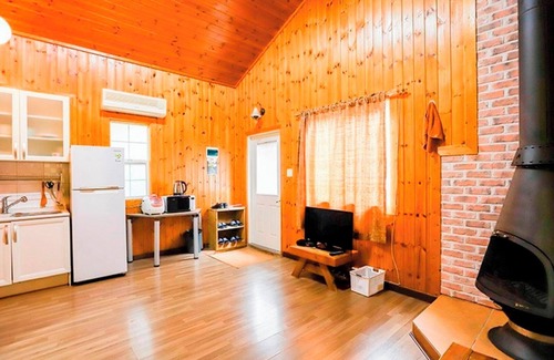 Goseong House | Experience Goseong Gureumwiui Sanchaek Pension with Pools