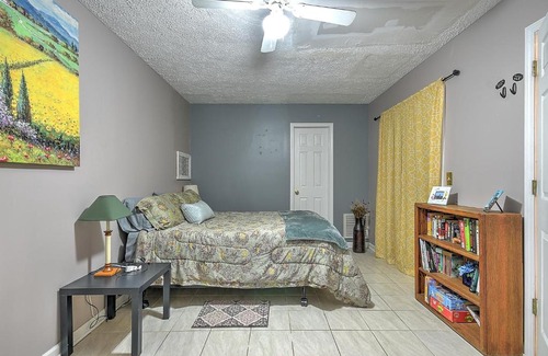 Johnson City Apartment | Goshen Guesthouse: Pet-Friendly Retreat with Breakfast Included