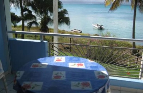 Pointe de la verdure Apartment | Cozy Gosier Studio with Oceanfront Views and Spa Access