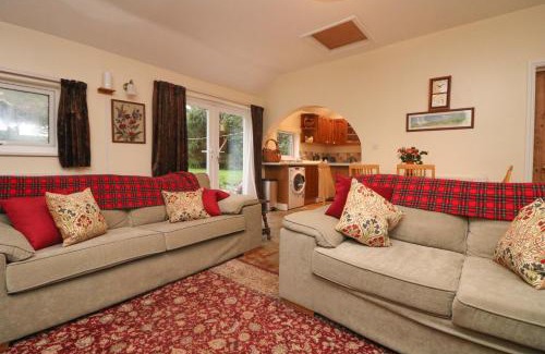 Black Torrington House | Pet-Friendly Retreat at Goslings - A 4-Star Experience