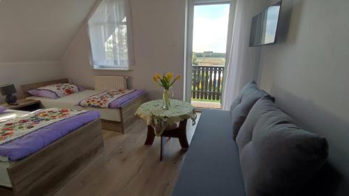 gmina Chmielnik House | Inviting Gospodarstwo Agroturystyczne Domek na Wzgórzu Retreat