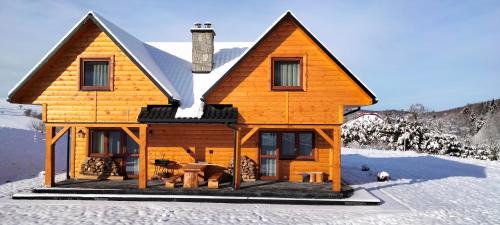 Baligrod Cabin | Top-Rated Gospodarstwo Agroturystyczne Bieszczadzki Bliźniak