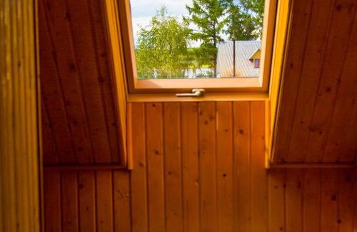 Ostashkov House | Cozy Stay at Gostevoy Dom Beregovaya with Hot Tub & Breakfast