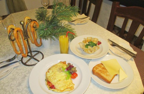 Rybinsk House | Cozy Gostevoy Dom Burlak: Top-Rated Stay with Breakfast & Hot Tub
