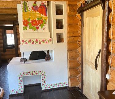 Vyshpil House | Family-Friendly Stay at Gostynna Sadyba Kit Bayun