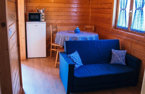 Ponte de Vagos Ski Chalet | Gothes Guest Chalet: Relaxing Retreat with Private Pool & Spa