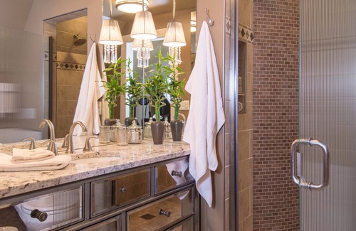Trumansburg Bed & Breakfast | Elegant Gothic Eves Inn & Spa: Top-Rated Getaway Experience