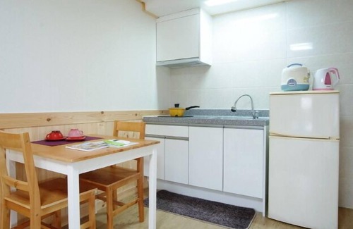 Jocheon House | Experience Gotjawal Geomun Oreum Pension with Eco-Friendly Amenities