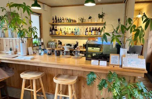 Shinkamigoto House | Oceanfront Comfort at Goto Backpackers Pole - Guest Rated 10/10