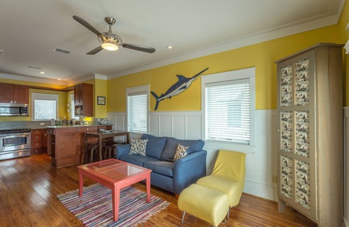 Carrabelle Condo | Unforgettable Stay at Pirate's Landing: 10/10 Review Score!