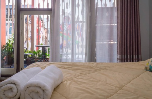 Old Phuket Town Hotel | Budget-Friendly Gotum Hostel 2 with Breakfast at Thalang Road