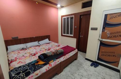 Ujjain House | Budget-Friendly Stay at Gourishankar Guest House