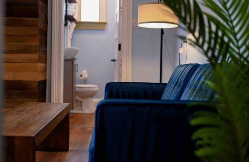 Treme Apartment | Governors Apartment - 2 bedroom - Steps to FQ
