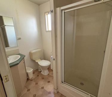 Goulburn Hotel | Pet-Friendly Retreat at Governors Hill Carapark