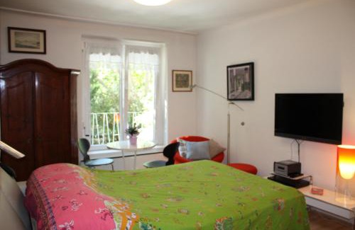 Unterdobling Apartment | GoVienna - Charming Studio
