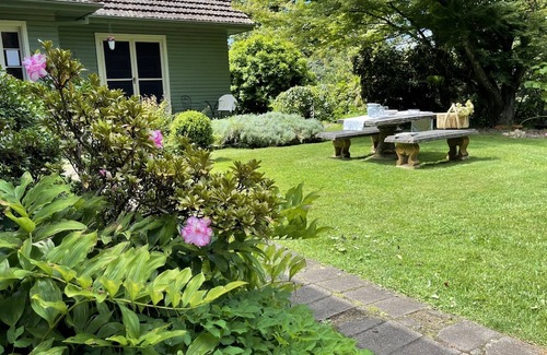 Mount Wilson House | Gowan Ross Cottage: Your Serene Secluded Getaway Awaits