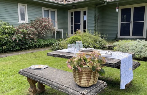 Mount Wilson House | Gowan Ross Cottage: Your Serene Secluded Getaway Awaits