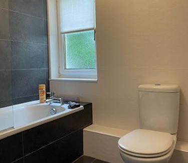 Balloch House | Cozy Gowanlea Guest House: Pet-Friendly & Highly Rated Stay