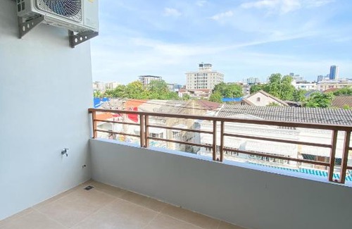 Suan Luang Hotel | Discover GP House Bangkok near Sukhumvit Onnut BTS