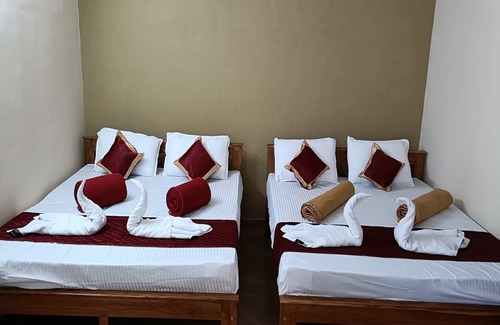 Gingee Hotel | Welcoming GP Village Resort with Breakfast and Family Fun