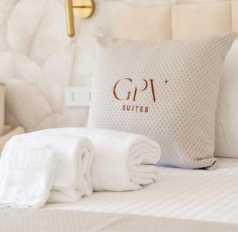 Fuorigrotta House | Family-Friendly Gpv Suites - 4-Star Guest Rated at 9.6
