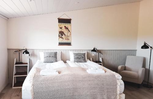 Langanesbyggð House | Experience Grásteinn Guesthouse: Beachfront Bliss Awaits