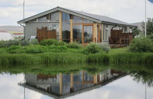 Myvatn House | Family-Friendly Grímsstaðir Guesthouse: Rated 9/10 by Guests