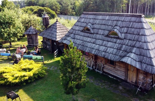 Checiny Resort | Pet-Friendly Getaway at Gród Pędzików – Rated 10/10!
