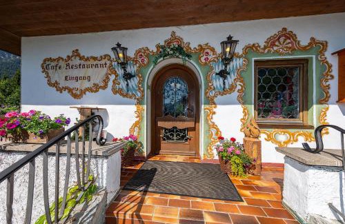 Ettal Apartment | Discover Gröbl-Alm Haus zur schönen Aussicht - Pet Friendly Stay