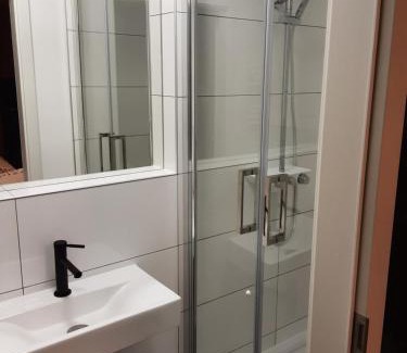Niedergrundau House | Discover Gründauer Schlafstub: Pet-Friendly with Pool Access