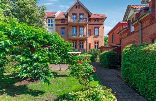 Berliner Vorstadt Apartment | Elegant Gründerzeitvilla in Potsdam - Family Friendly Stay